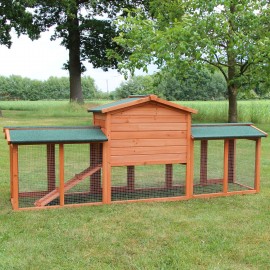 Dřevěná králíkárna s velkým výběhem, dřevo.