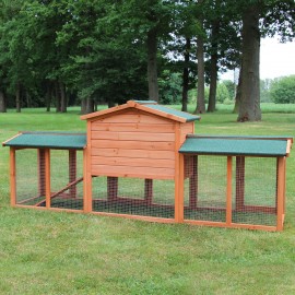 Dřevěná králíkárna s velkým výběhem, dřevo.