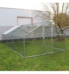 Vonkajšia oplotená ohrada...